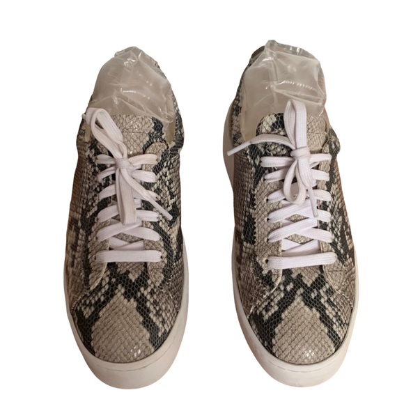 Robert Clergerie Shoes - ROBERT CLERGERIE Tasket Snake Print Sneakers EUC